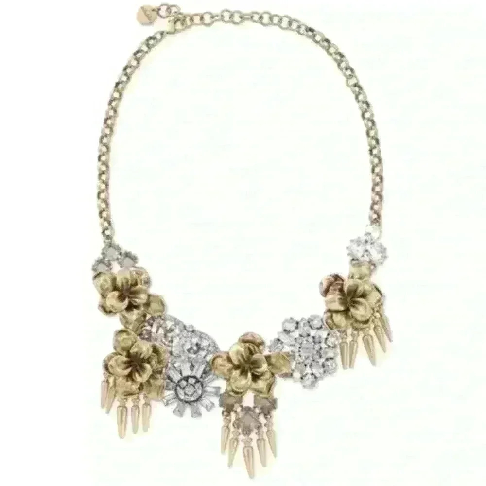 Stella and Dot Georgie statement necklace. Worn once. Excellent condition. - Picture 2 of 4